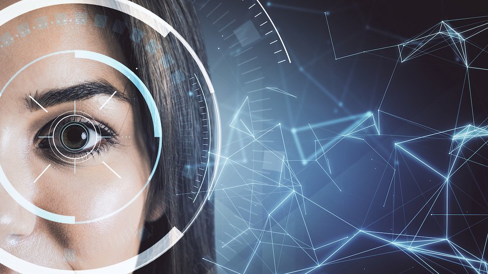 Η τεχνητή νοημοσύνη περνά πλέον οριστικά στη φάση της καθημερινής χρήσης και, καθώς η παρουσία της διευρύνεται, η παγκόσμια στάση απέναντί της γίνεται σταδιακά πιο θετική / SHUTTERSTOCK