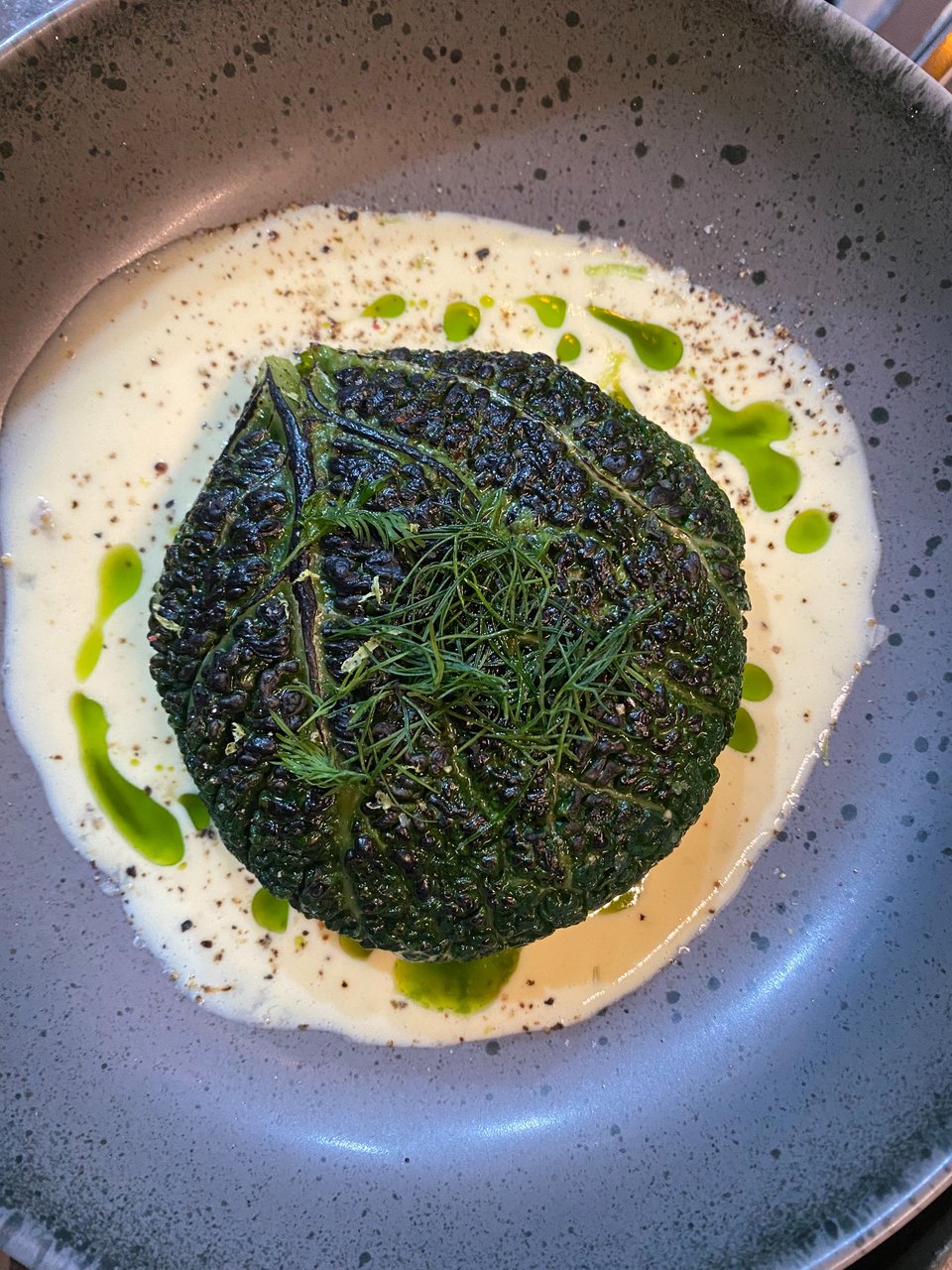 Ο περίφημος ντολμάς του Θωμά Μάτσα στο Thirio  / Φωτογραφία: Μάνος Λειβαδάρος/iefimerida