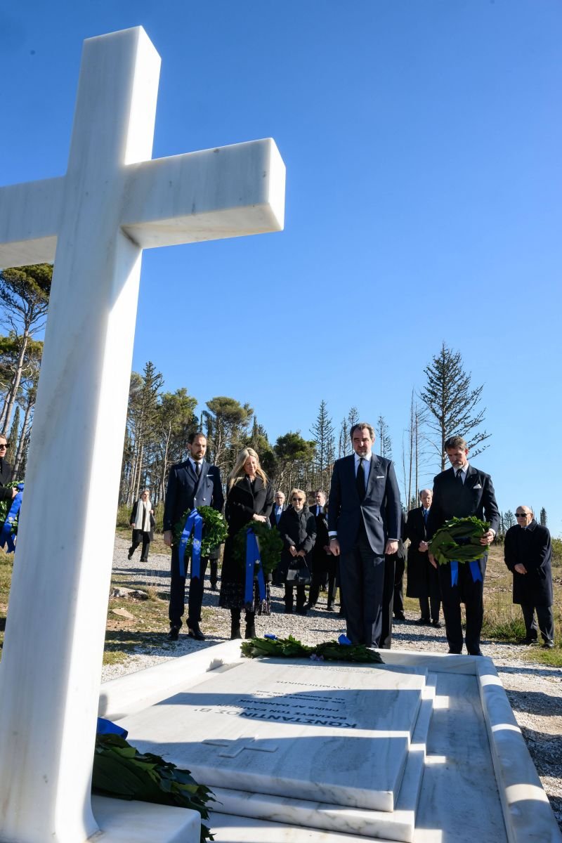 Κατάθεση στεφάνου από τον Νικόλαο