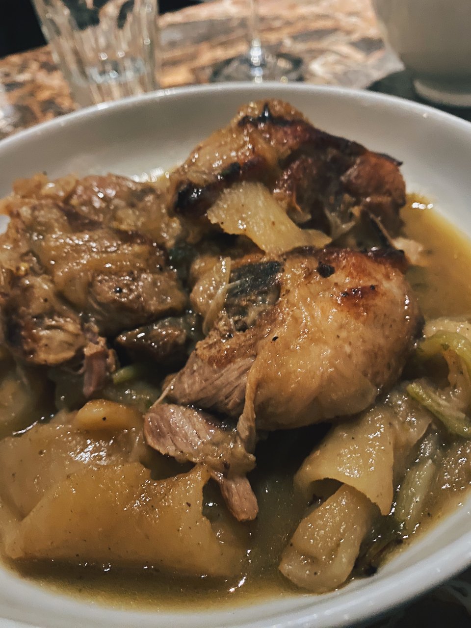 Αρνάκι τσιγαριαστό / Φωτογραφία: Μάνος Λειβαδάρος/iefimerida