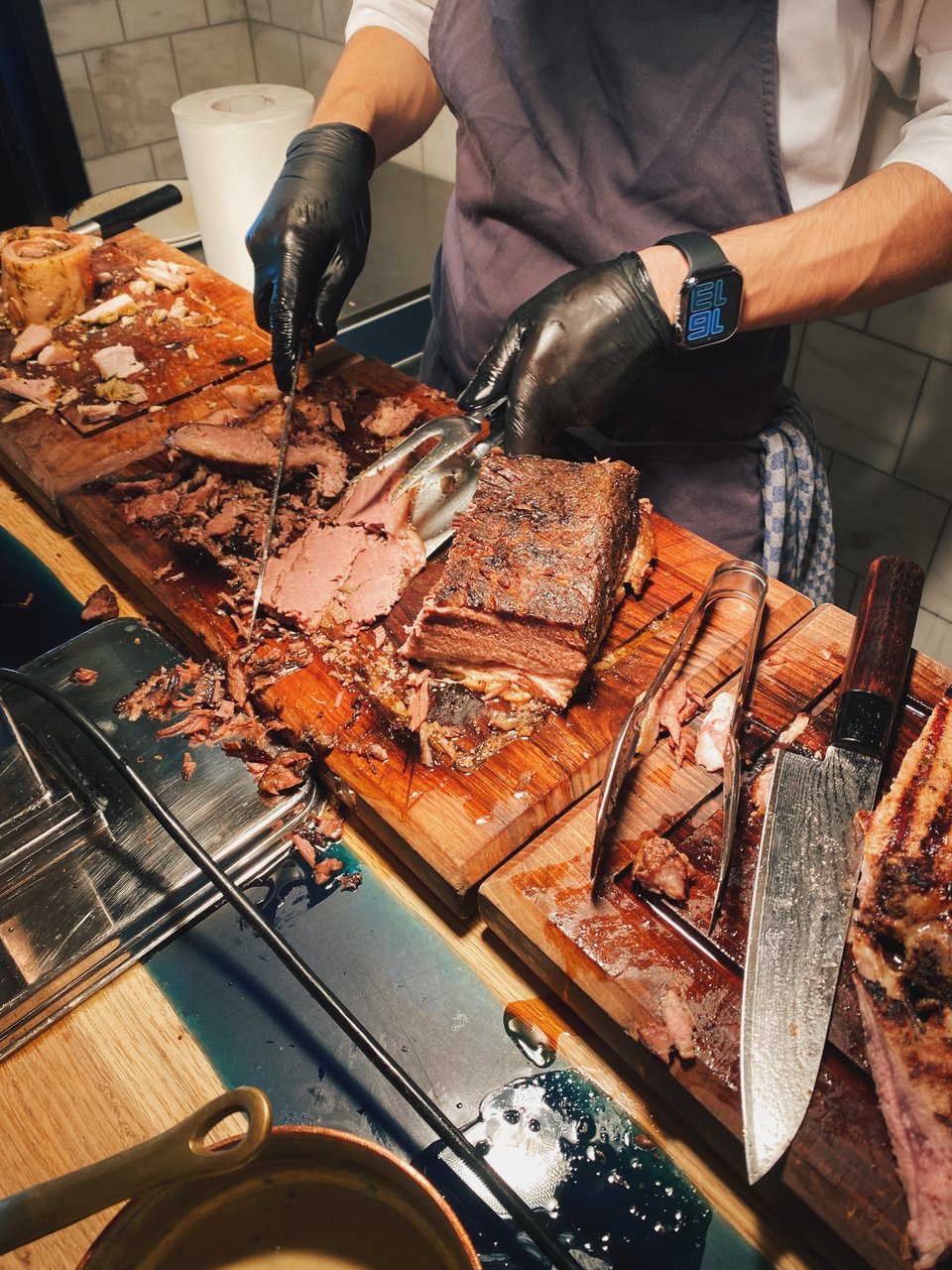 Το περίφημο brisket στο κυριακάτικο brunch του Mercato / Φωτογραφία: Μάνος Λειβαδάρος / iefimerida