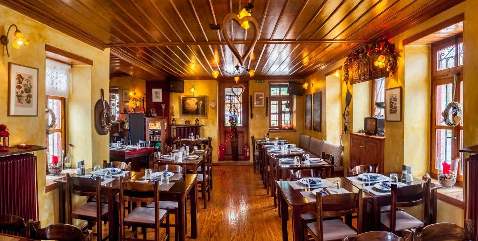 Το εστιατόριο Κανέλα και Γαρύφαλλο