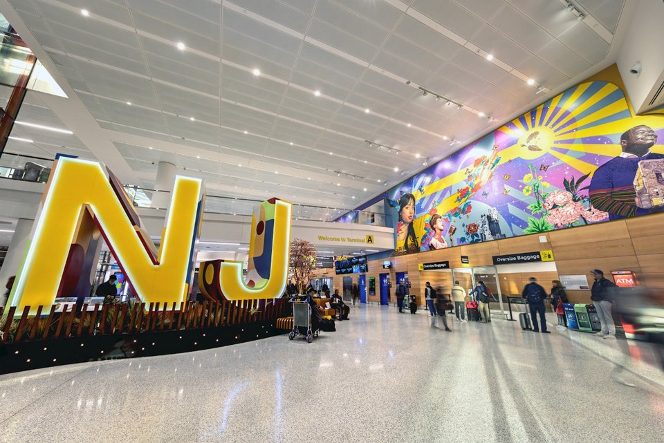 Για εκατομμύρια ταξιδιώτες, το αεροδρόμιο αποτελεί αναγκαίο κακό: ένας ενδιάμεσος σταθμός ανάμεσα στον προορισμό και την επιστροφή / SHUTTERSTOCK