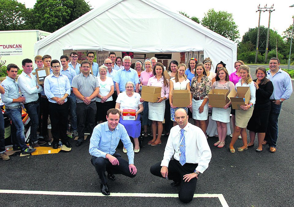 H ιστορία του φωτίζει το διαχρονικό δίλημμα όσων μεγαλώνουν σε αυστηρά κλειστά περιβάλλοντα: τι σημαίνει να βρίσκεις τον εαυτό σου, όταν ο κόσμος που σε μεγάλωσε σου μαθαίνει να φοβάσαι ακριβώς αυτό / FACEBOOK