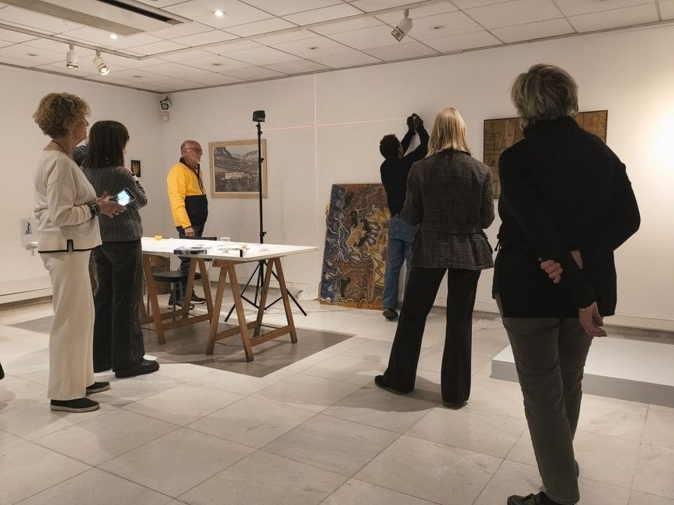 «65+ Η εφηβεία μιας εικαστικής επιμέλειας»