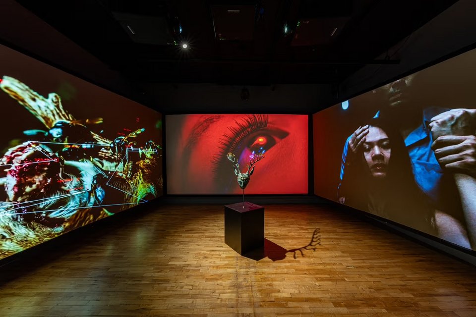 The deer of nine colors