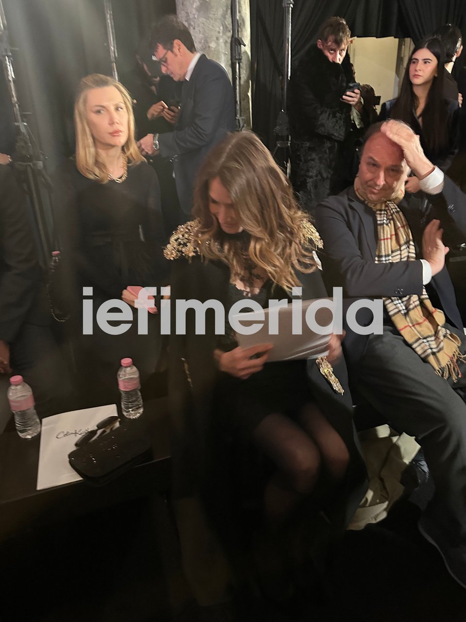 Το σόου της Ελληνίδας σχεδιάστριας παρακολούθησε και η πρώην Πρώτη Κυρία της Γαλλίας Κάρλα Μπρούνι