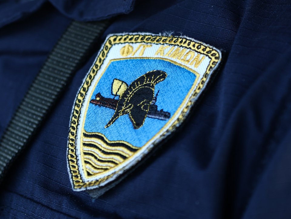 Το έμβλημα της ελληνικής φρεγάτας Belharra «Κίμων»