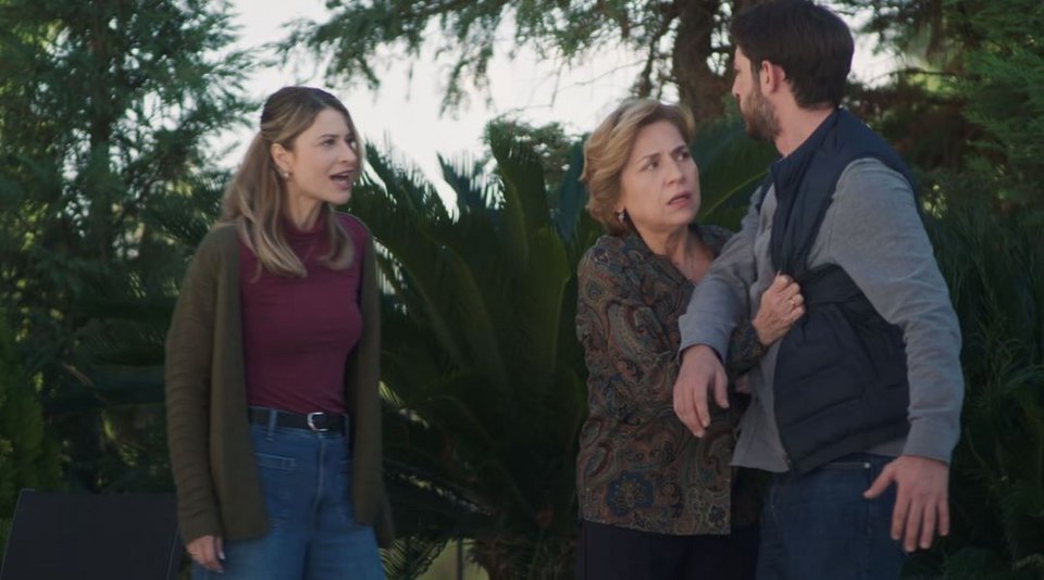 Σκηνή από τη σειρά που επιστρέφει 