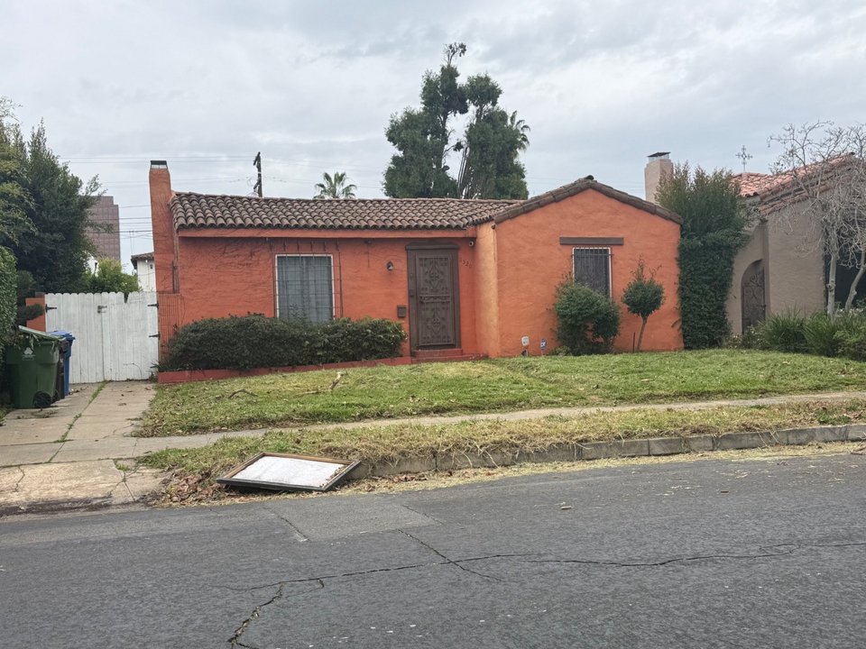 Το σπίτι που νοικιάζει ο Μίκι Ρουρκ στο Λος Άντζελες