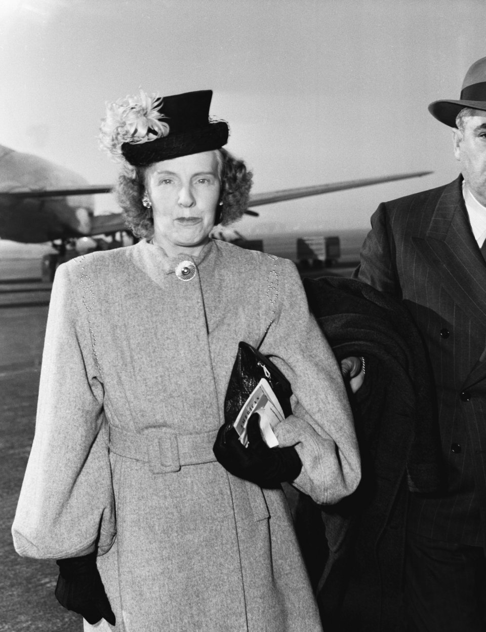 Η Phoebe May Short, μητέρα της Elizabeth Short, φτάνει στο Λος Άντζελες από τη Βοστώνη, 18 Ιανουαρίου 1947