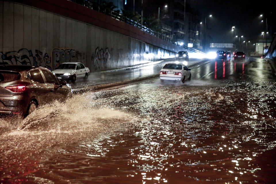Η κακοκαιρία χτυπά την Αττική / Φωτογραφία EUROKINISSI