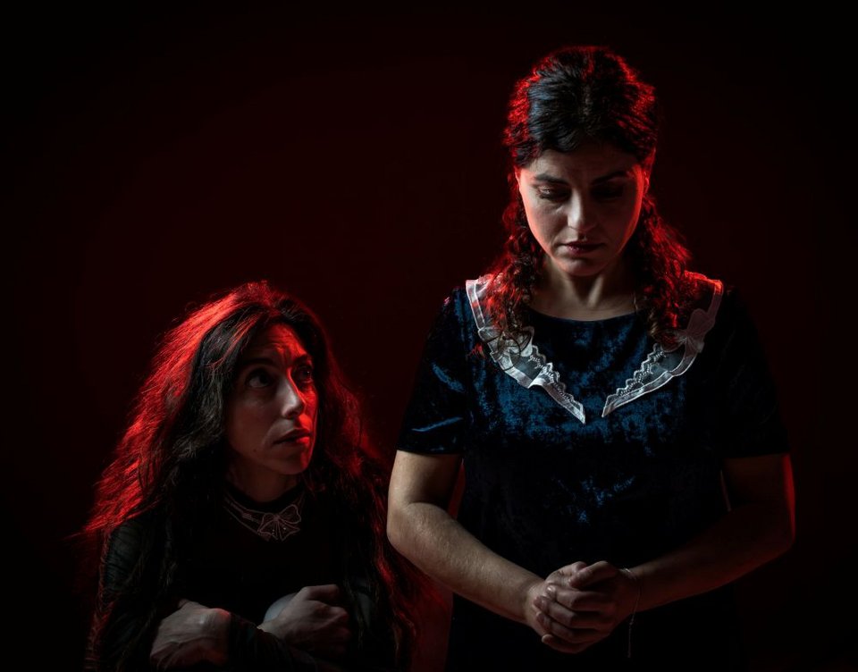 Η πρεμιέρα του θεάτρου Mετς γίνεται με την παράσταση του έργου «Εσύ και τα σύννεφά σου» του Γάλλου συγγραφέα Έρικ Βέστφαλ