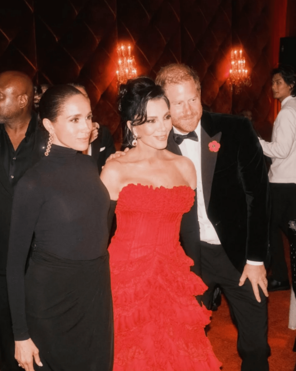 H Κρις Τζένερ με τη Μέγκαν Μαρκλ και τον πρίγκιπα Χάρι