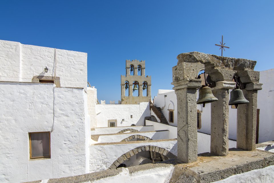 Η μυσταγωγική ατμόσφαιρα της Πάτμου