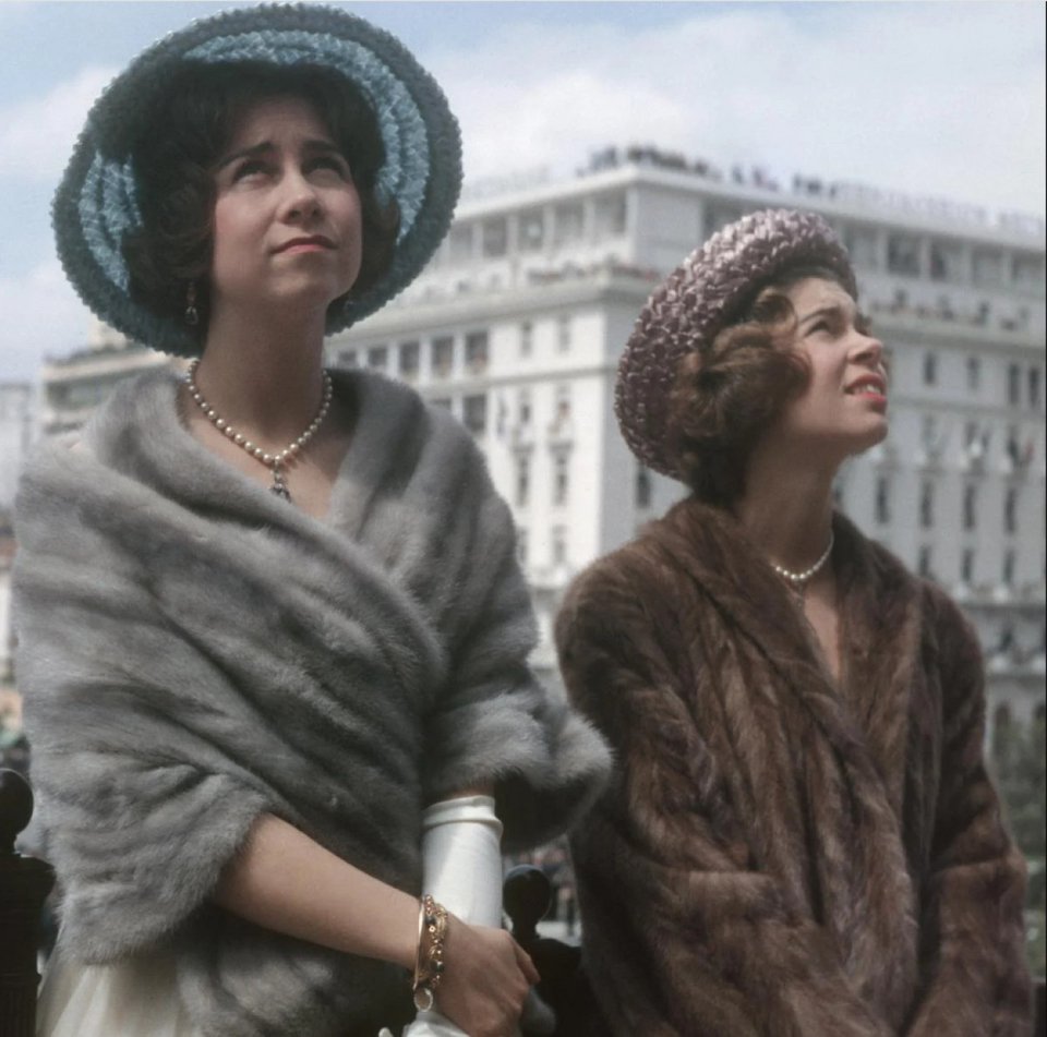 H πριγκίπισσα Ειρήνη και η βασίλισσα Σοφία σε νεότερη ηλικία