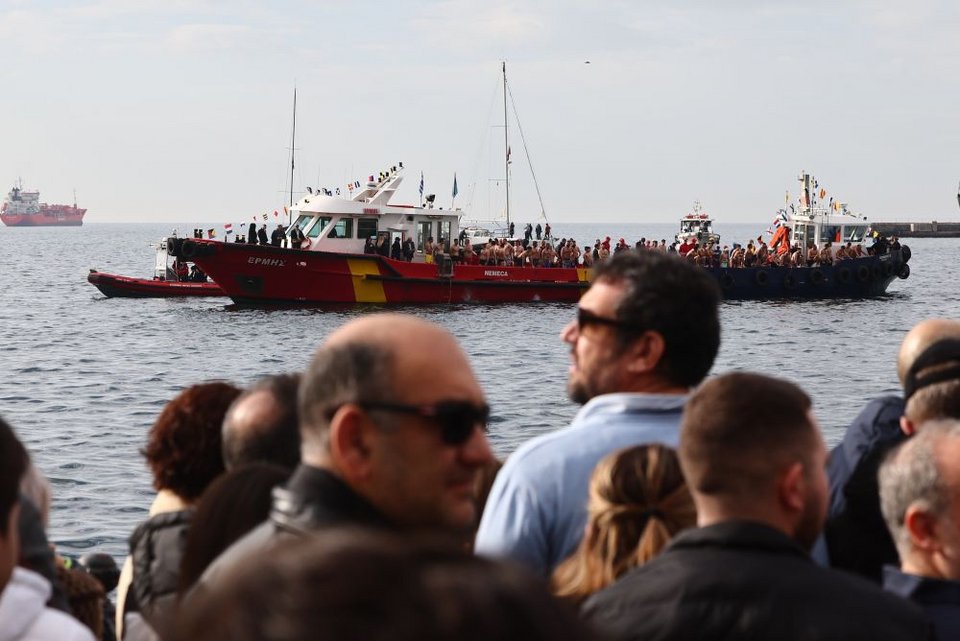 Τελετη Αγιασμού των Υδάτων στο λιμάνι 