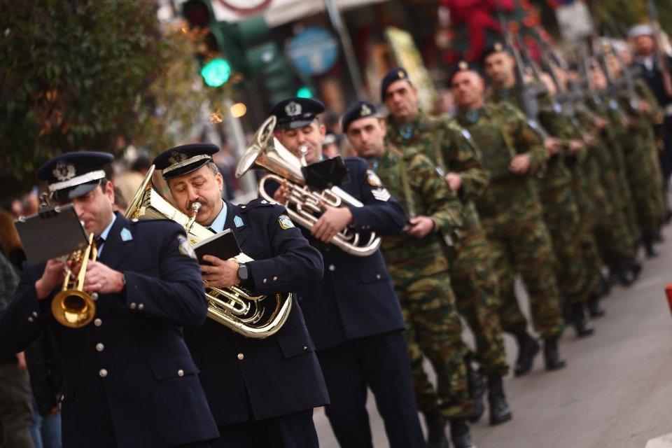 Η φιλαρμονικη στην πόλη