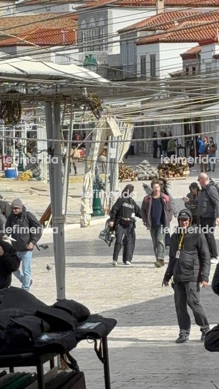 Το γύρισμα του Μπραντ Πιτ στο κρεοπωλείο της Υδρας