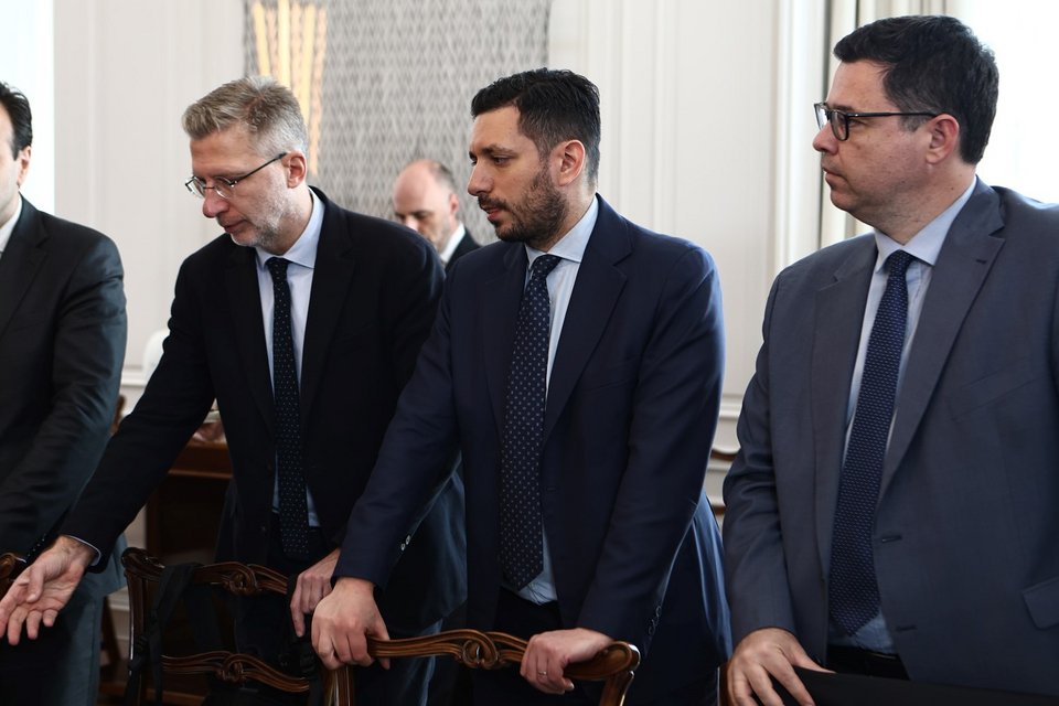 Ο υπουργός Επικρατείας Άκης Σκέρτσος και ο Κωνσταντίνος Κυρανάκης