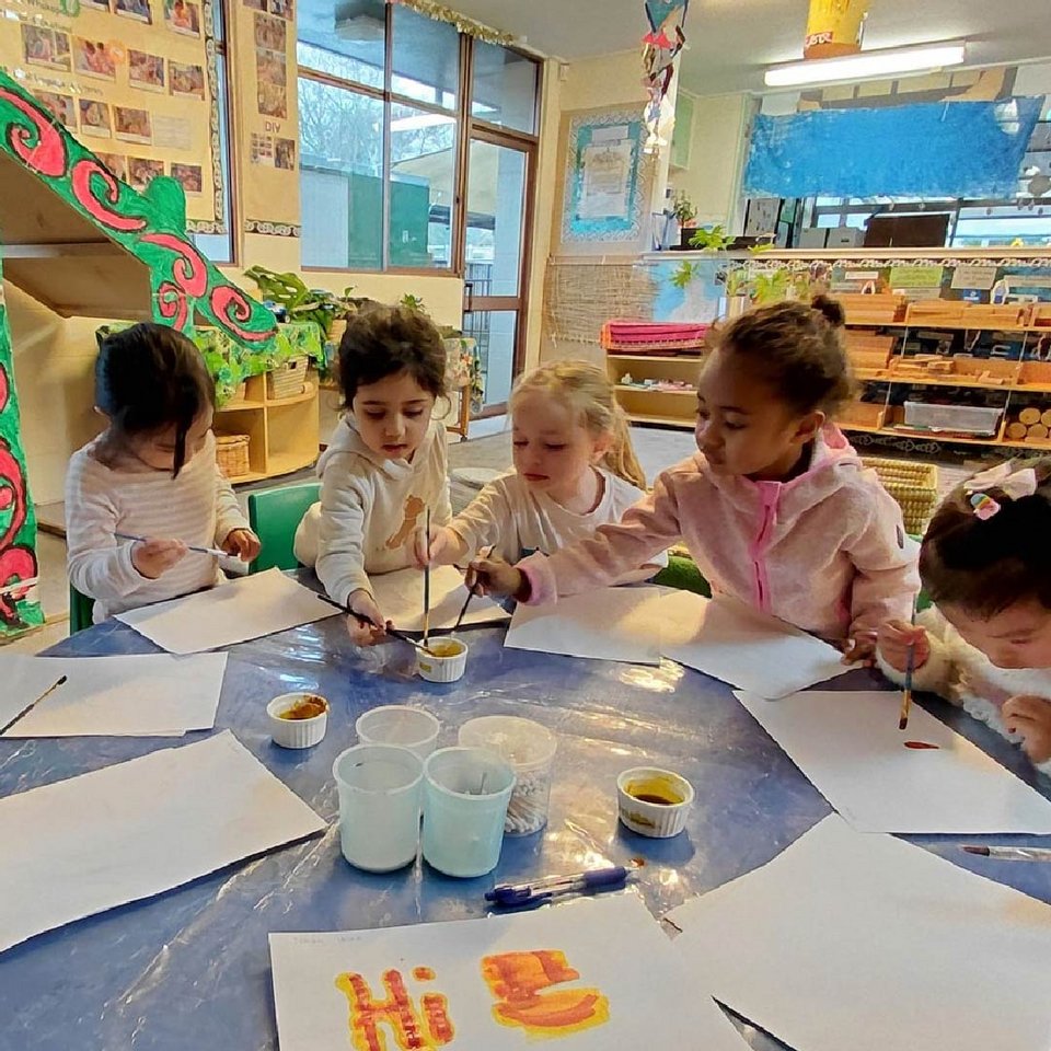 Τώρα, η παιδική φιλανθρωπική οργάνωση Barnardos ζητά κρατική χρηματοδότηση ώστε το πρόγραμμα να επεκταθεί σε περισσότερα σχολεία / FACEBOOK