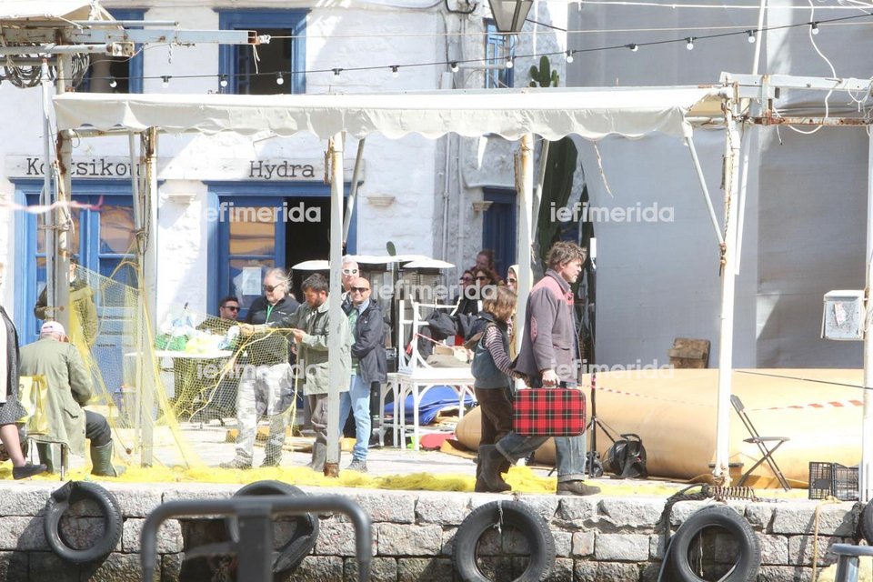 Το γύρισμα του Μπραντ Πιτ στο κρεοπωλείο της Υδρας