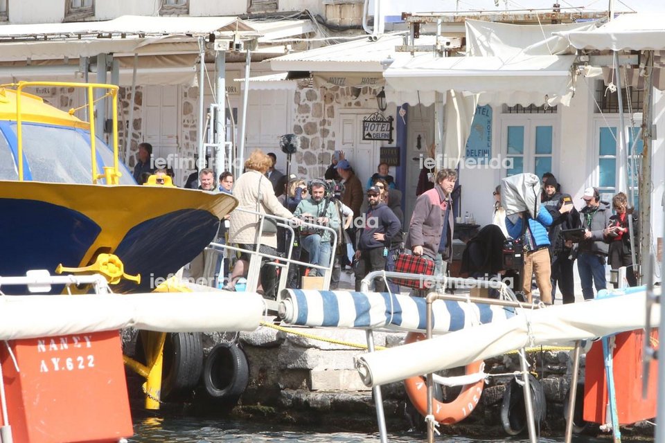 Το γύρισμα του Μπραντ Πιτ στο κρεοπωλείο της Υδρας