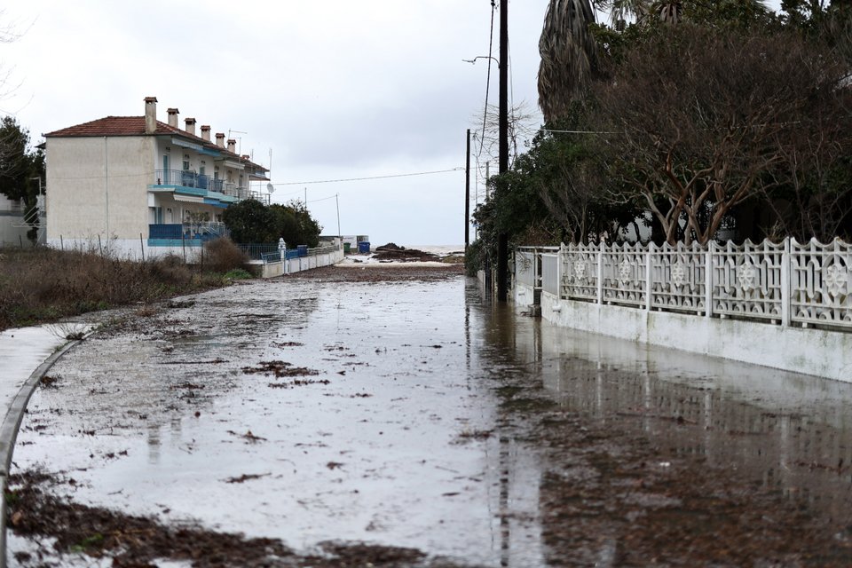 Σαρωτικό το πέρασμα της κακοκαιρίας από τον Αγιόκαμπο της Λάρισας / Intime