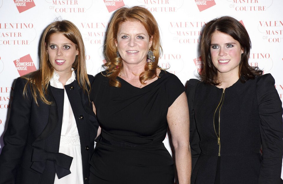 Βεατρίκη, Σάρα, Ευγενία