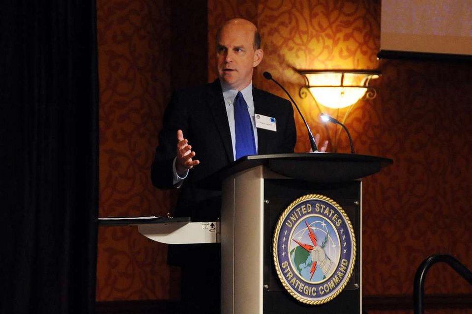 Ο Βρετανός πρέσβης στο ΝΑΤΟ, Άνγκους Λάπσλεϊ 