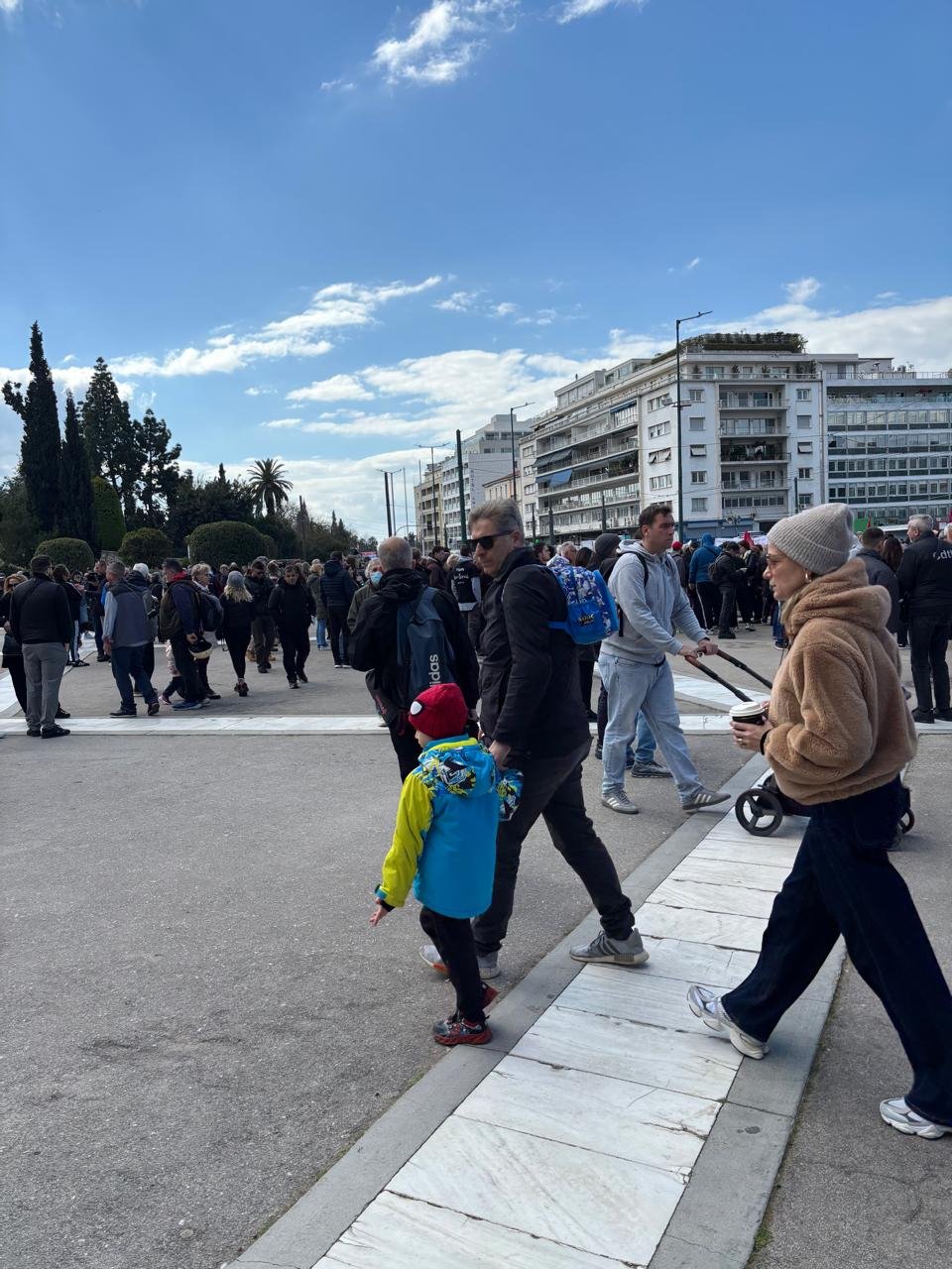 Ο ηθοποιός Μπουρδούμης Αλέξανδρος με την πρώην σύζυγό του και ηθοποιό Λένα Δροσάκη και τον γιο τους