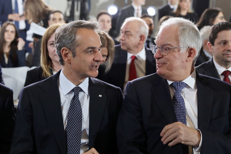 Κυριάκος Μητσοτάκης και Κωνσταντίνος Τασούλας στην εκδήλωση του υπουργείου Εξωτερικών για την Παγκόσμια Ημέρα Ελληνικής Γλώσσας / Intime