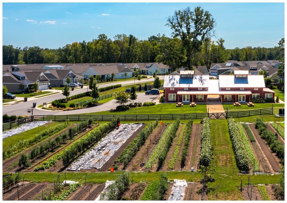 Γειτονιές σχεδιασμένες γύρω από ένα αγρόκτημα, όπου στο επίκεντρο δεν μπαίνει το αυτοκίνητο αλλά η τροφή / WIKIPEDIA