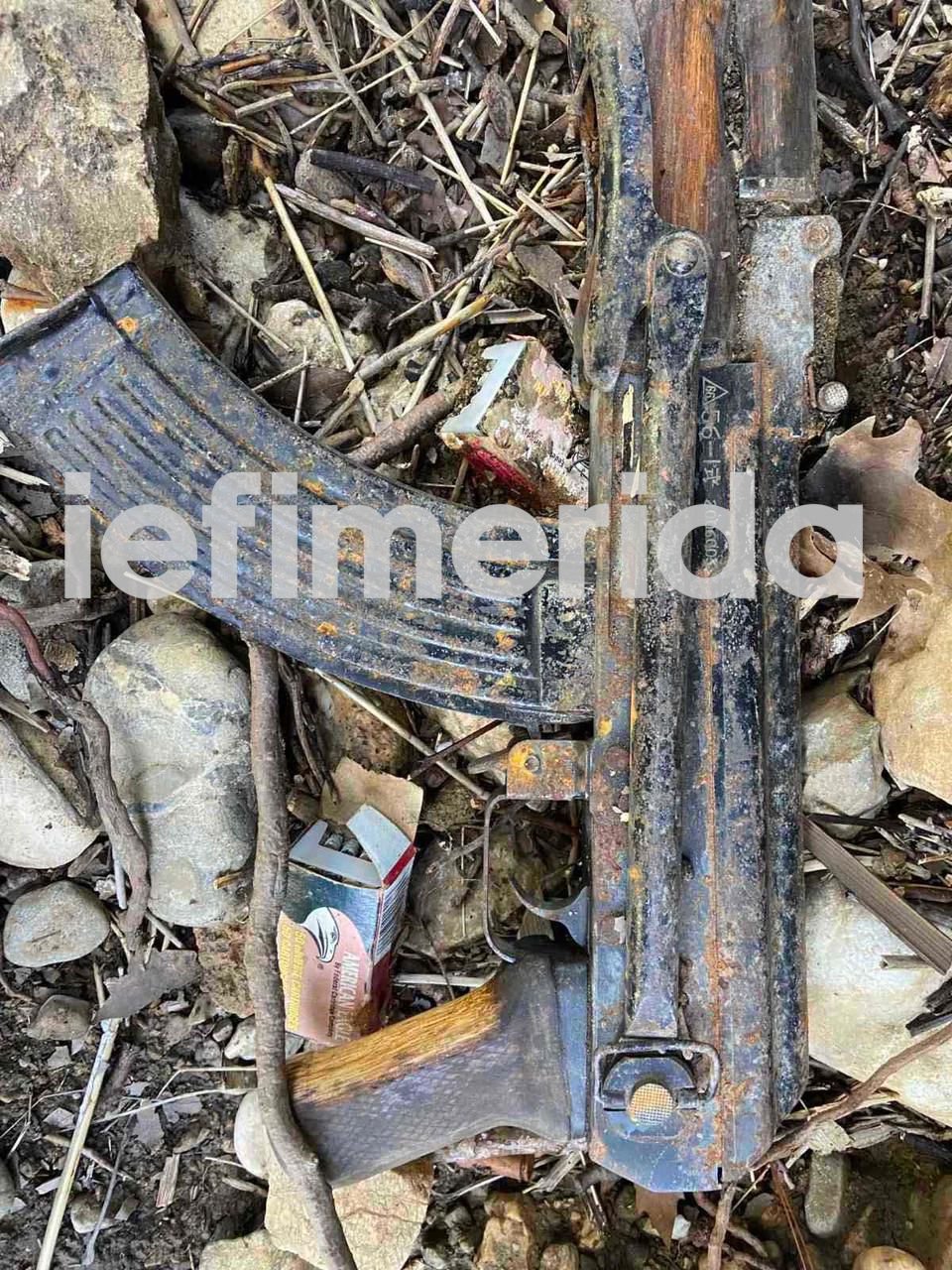 Αποκλειστικό: Εντοπίστηκε οπλισμός στη λίμνη Μαραθώνα, καλάσνικοφ και όπλο με διόπτρα, συναγερμός στην ΕΛΑΣ -Δείτε φωτό