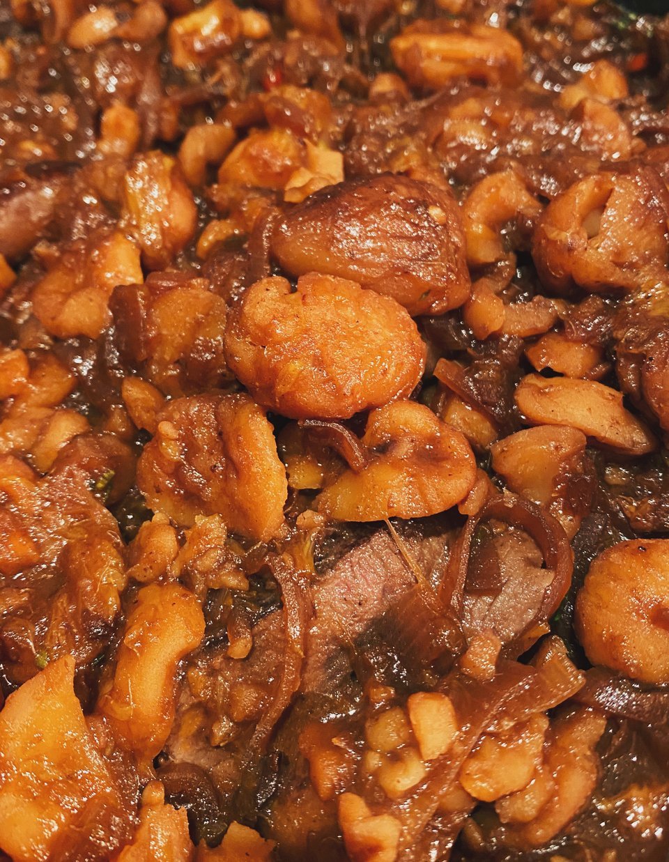 Η πάπια με κάστανο της Μάγκυς Ταμπακάκη στο Mercato / Φωτογραφία: Mάνος Λειβαδάρος/iefimerida