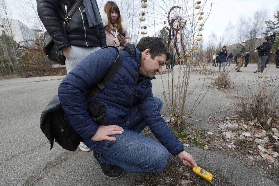 Μέτρηση ακτινοβολίας στην πόλη Πρίπιατ, εντός της ζώνης αποκλεισμού του Τσερνόμπιλ 