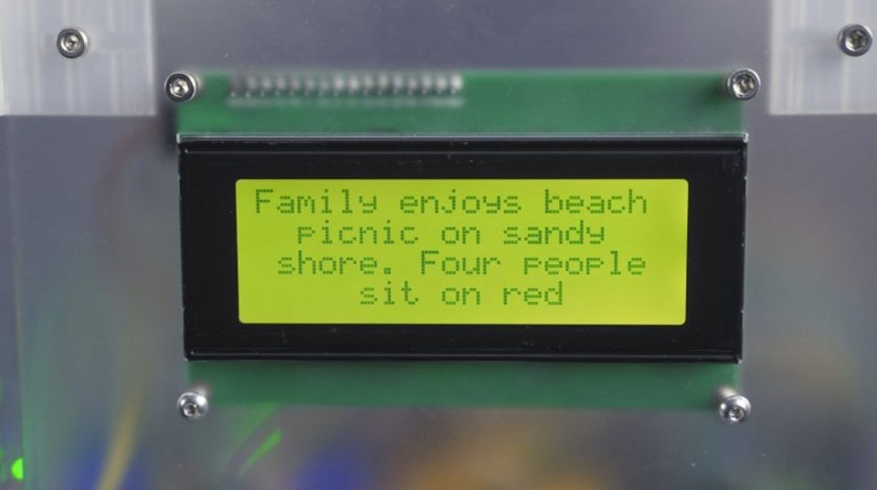 Στο ΜΙΤ, μια νέα πειραματική συσκευή επιχειρεί να κάνει κάτι που μέχρι πρόσφατα θα ακουγόταν σαν λογοτεχνική υπερβολή: να μετατρέπει μια φωτογραφία σε άρωμα / ΜΙΤ