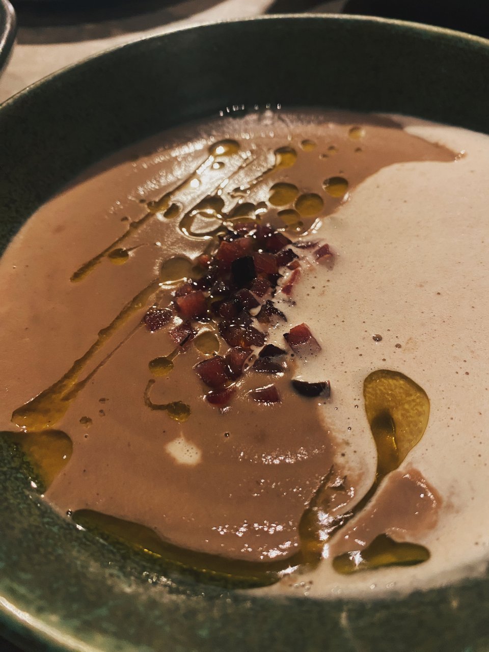 H σούπα με κάστανο του Αθηναγόρα Κωστάκου στο εστιατόριο Manna του Manna Arcadia / Φωτογραφία: Mάνος Λειβαδάρος/iefimerida