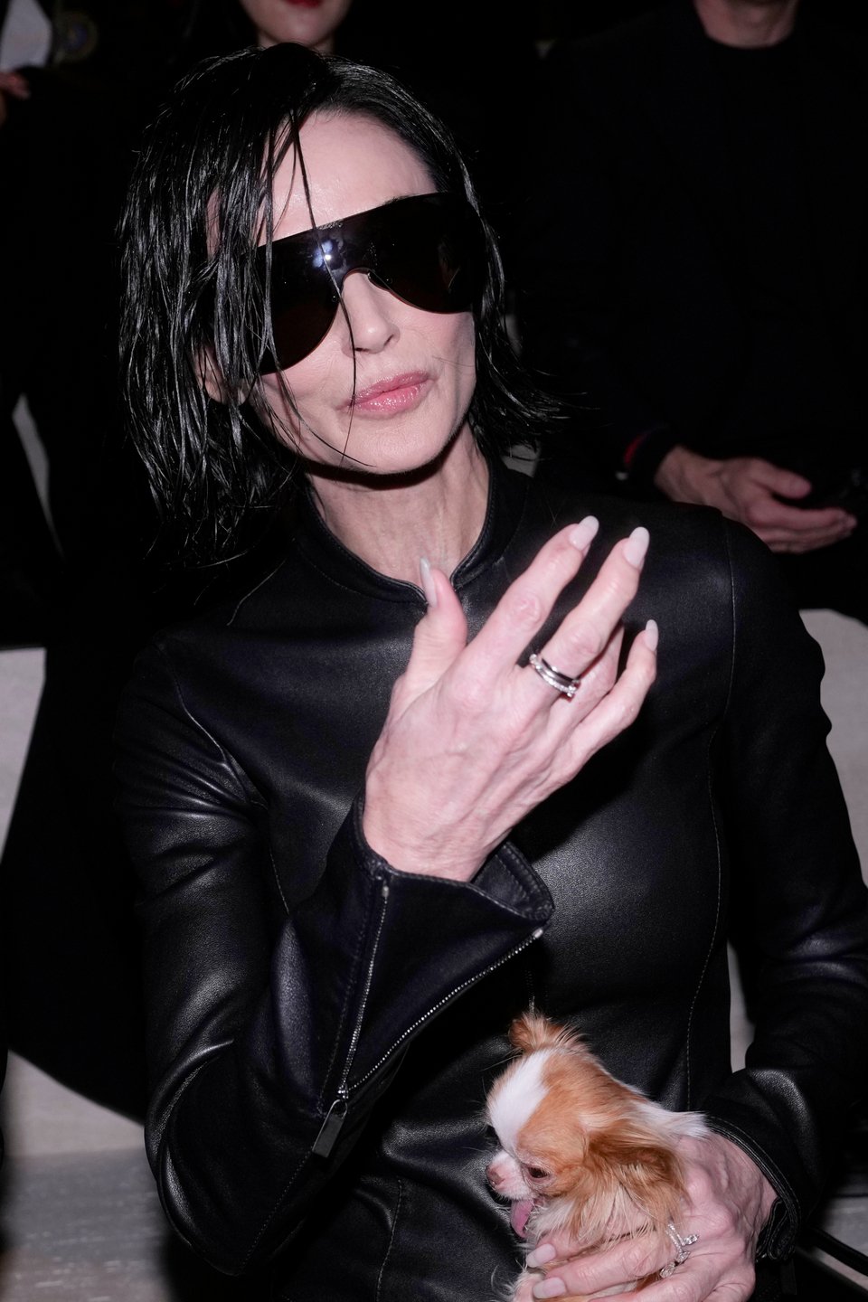 Η Ντέμι Μουρ στην παρουσίαση της συλλογής Άνοιξη/Χειμώνας 2026-2027 ανδρών/γυναικών του Gucci στο Μιλάνο 