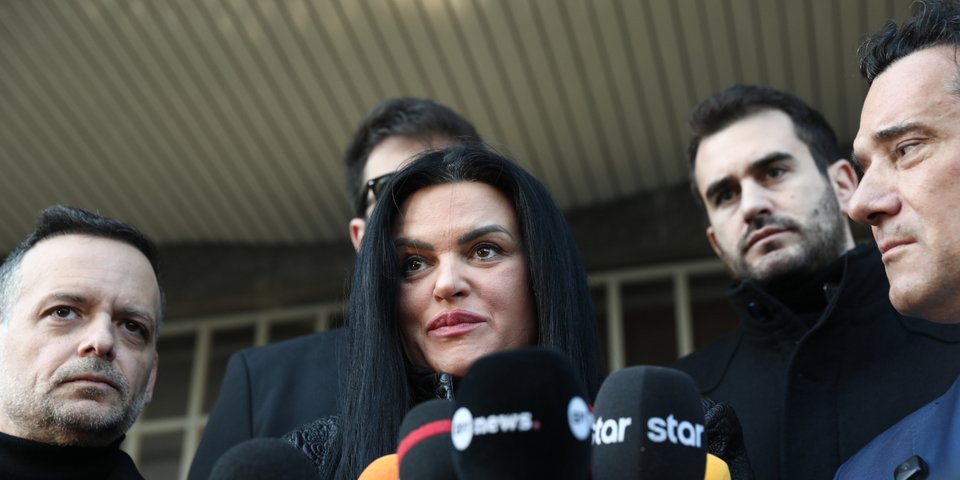 Η Δήμητρα Κατσαφάδου δώρισε 5 εκατομμύρια για τη νέα εγκολογική κλινική του Λαικού Νοσοκομείου. 