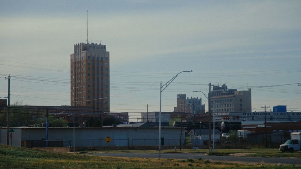 «67 βόμβες στο Ίνιντ» των Κέβιν Φορντ και Τάι Μάκμαχαν