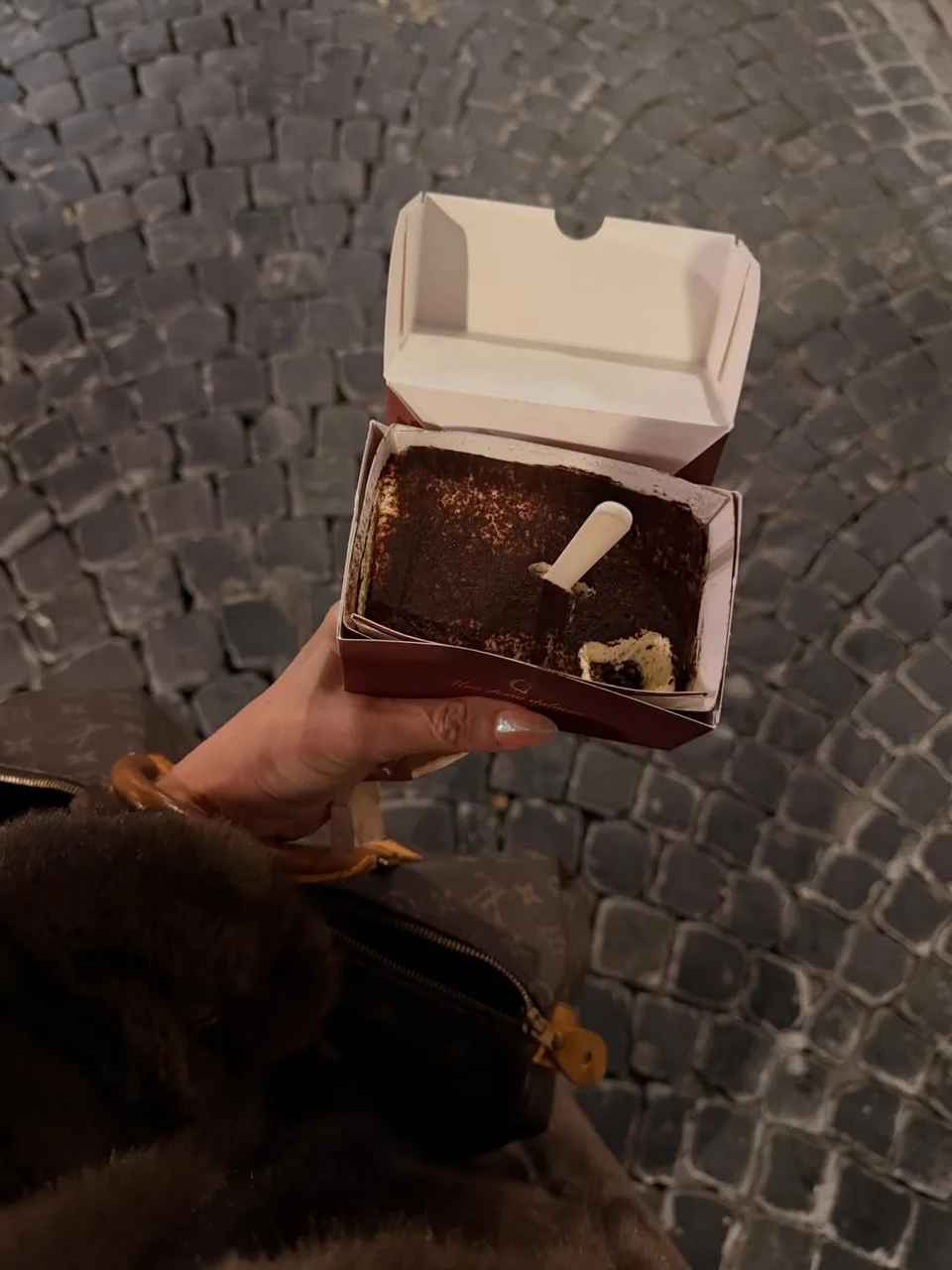 Η Φαίη Σκορδά με τον σύντροφό της στο τελευταίο ταξίδι τους στη Ρώμη