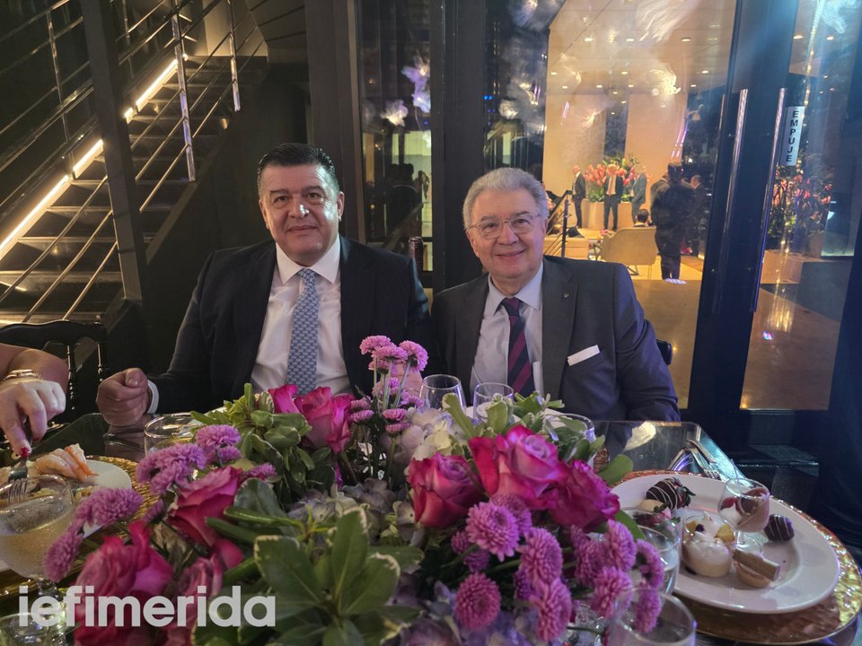 Ηλίας Ψαρογιώργος, Γιάννης Χρυσουλάκης