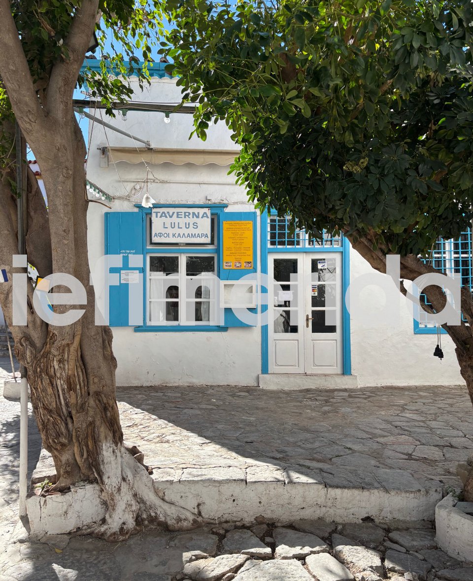 Σημείο προς σημείο πού θα γίνουν τα γυρίσματα στην Ύδρα: Το καμαρίνι του Μπραντ Πιτ στο... νηπιαγωγείο, τα χρήματα που πληρώνουν