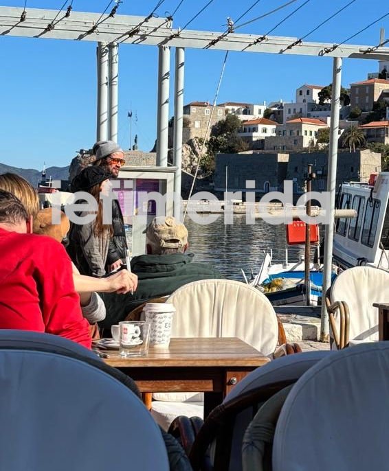 O κασκαντέρ που ντουμπλάρει τον Μπραντ Πιτ στην Υδρα