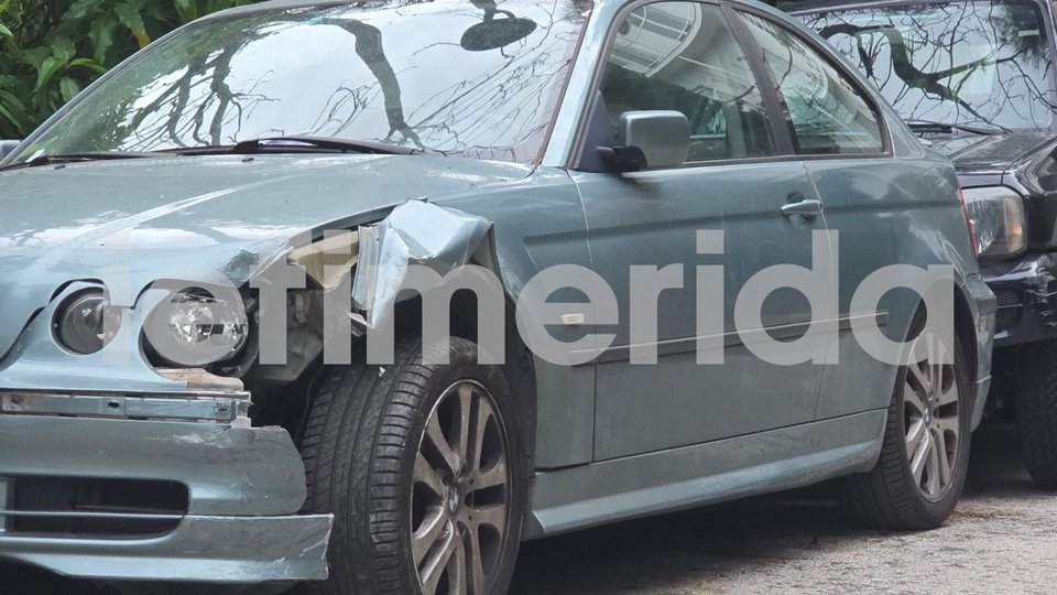 Σμπαράλια τα αυτοκίνητα που πήρε σβάρνα στο Κολωνάκι η μεθυσμένη τραγουδίστρια