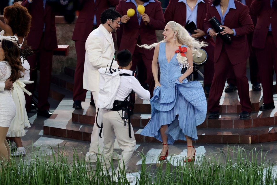 H Lady Gaga με τον Bad Bunny