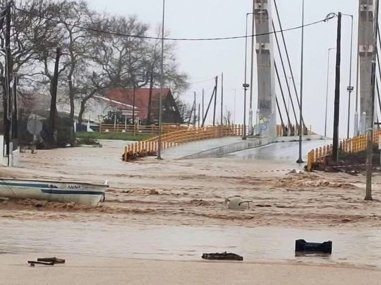 Πλημμύρες στον Αγιόκαμπο Λάρισας / Φωτογραφίες: thessalia tv