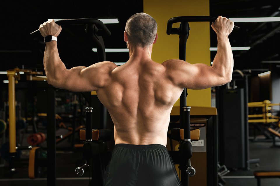 H διαταραχή αυτή οδηγεί σε μια επίμονη πεποίθηση ότι το σώμα «δεν είναι αρκετά δυνατό», «δεν είναι αρκετά μεγάλο», ακόμη κι όταν αντικειμενικά το άτομο έχει ήδη ιδιαίτερα γυμνασμένο σώμα, έως και σωματοδομή αθλητή ή επαγγελματία μπόντι-μπίλντερ / SHUTTERSTOCK