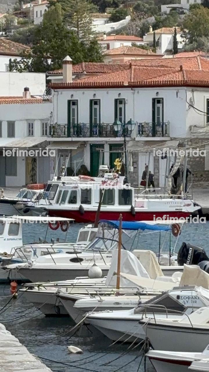 Το γύρισμα του Μπραντ Πιτ στο κρεοπωλείο της Υδρας